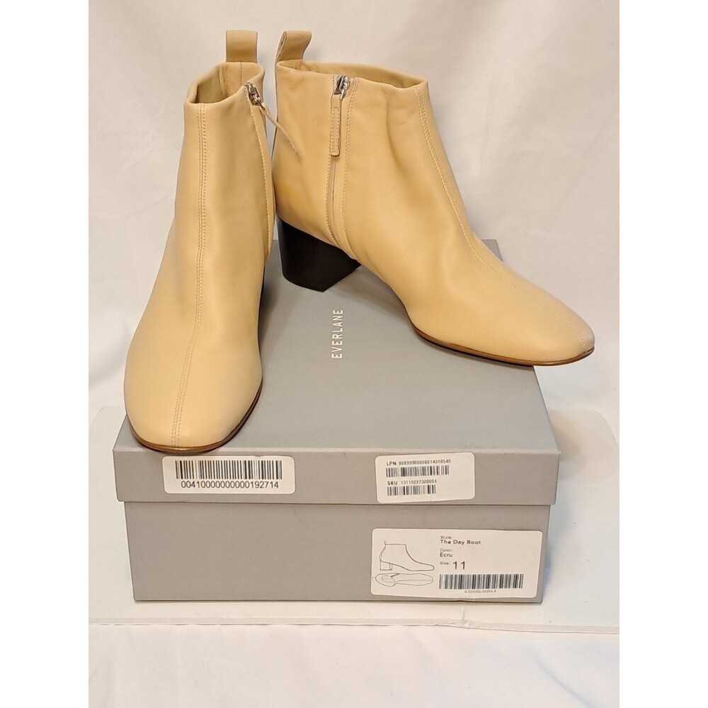 NEW Everlane The Day Boot Ecru Leather Side Zip Bootie 2" Block Heel Size 11